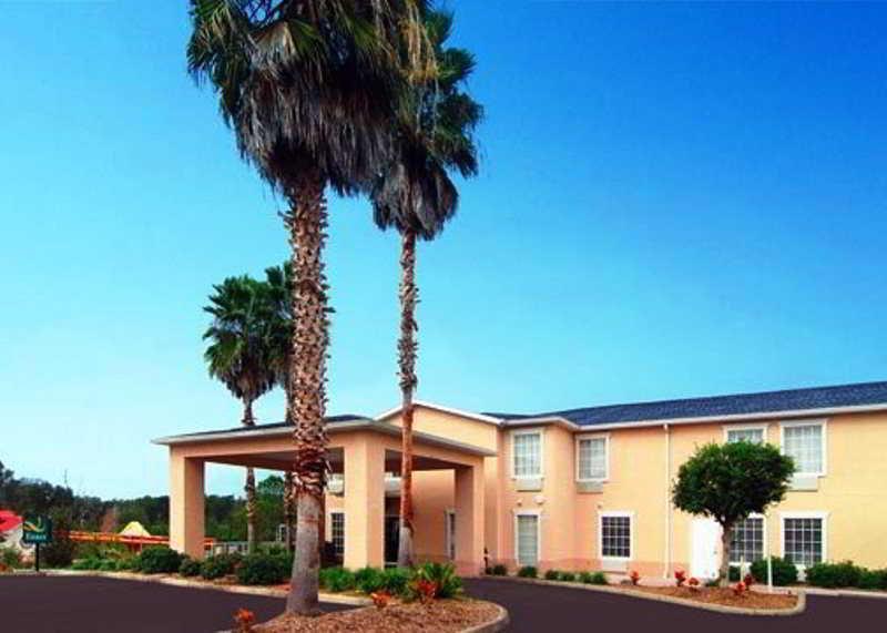 Quality Inn Gainesville I-75 Exterior photo